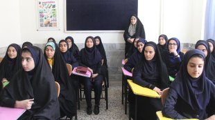 سیاست دولت، کنار گذاشتن سرپوش بر آسیبهای اجتماعی است