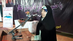  سفر معاون رئیس جمهور در هفته دولت به شهرستان ورامین(حضوردر همایش زنان نقش آفرین،دیدار با خانواده شهدا)