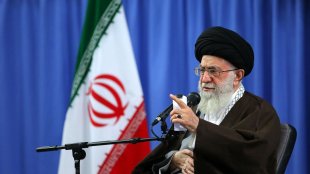 بازخوانی سخنان مقام معظم رهبری درباره ضرورت حمایت قانونی از زن در برابر خشونت