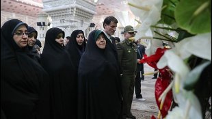 تجدید میثاق دکتر ابتکار و فعالان حوزه زنان و خانواده با آرمان‌های امام خمینی(ره) و شهیدان انقلاب اسلامی