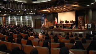 سهم 40 درصدی بانوان از کارکنان دولت