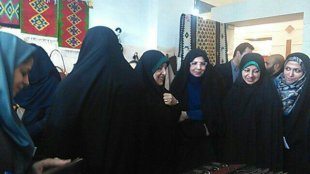 حمایت از بازار فروش توانمندی زنان یکی از برنامه ها تجارت الکترونیک است.