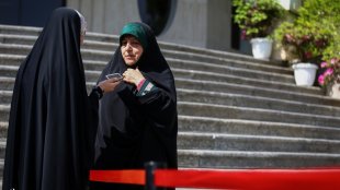 جریان‌های سیاسی نباید دولت را کنار بگذارند/ تلاش عوامل داخلی و بین‌المللی برای تضعیف دولت