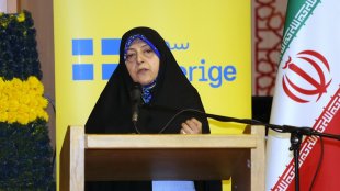 نگاه متعادل جنسیتی ریشه در آموزه‌های دینی و اسلامی دارد/ بخش عمده نیروهای پیشران جامعه مدنی ایران، زنان هستند