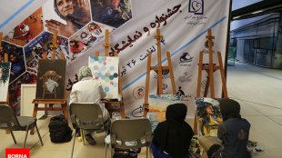 ابتکار از جشنواره دختران ایران زمین بازدید کرد