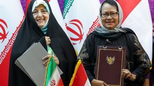  امضای یادداشت تفاهم بین معاونت امور زنان و خانواده و وزیر توانمندسازی زنان اندونزی