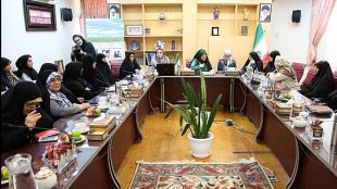 نشست بیان تجارب زیسته زنان در دفاع مقدس با حضور دکتر ابتکار برگزار شد