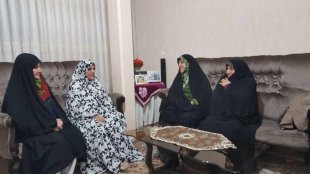 دیدار معصومه ابتکار با مادر شهید امینی