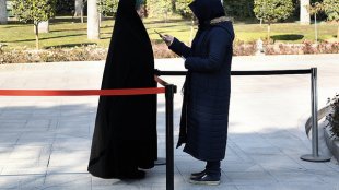 تصویب لایحه تامین امنیت زنان اهمیت بسیار زیادی برای صیانت از خانواده دارد.