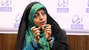 احزاب برای افزایش سهمیه خانم‌ها در لیست‌های انتخاباتی تلاش کنند/ تصمیم‌گیری درمورد قیمت بنزین تنها با همدلی امکان‌پذیر است
