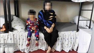 زنان زندانی با کمک دستبندهای الکترونیک به خانه باز می‌گردند