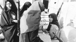 برگزاری نشست بررسی نقش زنان در دوران دفاع مقدس به مناسبت هفته دفاع مقدس