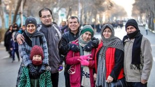 جای خالی گفت و گوی بین نسلی در خانواده ها