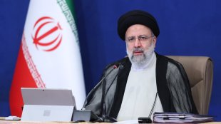 رئیس جمهور: دولت از ارتقاء جایگاه زن و خانواده در جامعه حمایت می کند