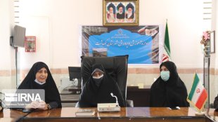 نشست صمیمانه معاون رییس جمهور با بانوان شاغل شهرستان کوهدشت