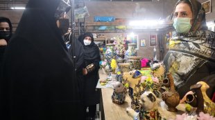 گزارش  تصویری: بازدید معاون زنان رئیس جمهور از نمایشگاه جامعه هدف بهزیستی در یزد