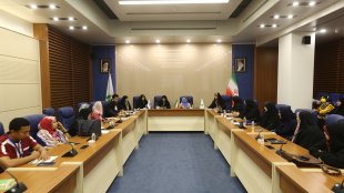 Los miembros del Grupo de Trabajo sobre el “Empoderamiento Económico de las Mujeres de la Cooperación Regional del Océano Índico” (IORA) visitaron la Universidad “Al-Zahra”