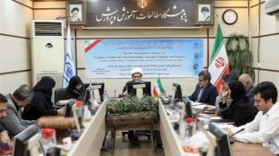 ضرورت آموزش والدین و روز آمدی اطلاعات آنان