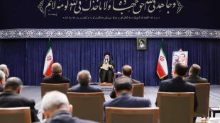 مروری بر بیانات رهبر انقلاب در دیدار رئیس‌جمهور و اعضای هیئت دولت 1402/06/08 - بخش دوم