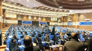 حضور بانوان در عرصه‌های فرهنگی اقتصادی و نظامی موجب افتخار است
