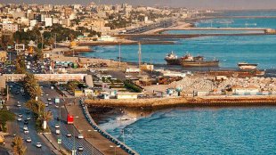 معاون رئیس جمهور در امور زنان و خانواده وارد بندرعباس شد