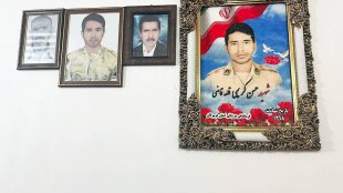 دیدار با خانواده شهید حسن کریمی قلعه قاضی
