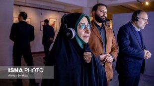گزارش تصویری بازدید دکتر انسیه خزعلی از نمایشگاه بخش رقابتی جشنواره هنرهای تجسمی فجر