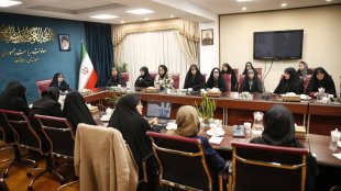 گزارش تصویری نشست دانش‌آموزان و دانشجويان دهه‌هشتادى با معاون رئيس جمهور در امور زنان و خانواده با موضوع اهميت مشاركت جوانان در انتخابات