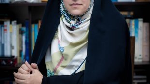“زنان، حکمرانی و رهبری: تفاوت‌ها، اشتراکات و نقش شایستگی مربی‌گری در رهبری مدرن”