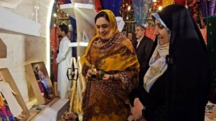Mrs. Zahra Behrouz Azar, the Vice President for Women and Family Affairs, embarked on her first provincial trip in 1404 (2025) to Qeshm Island