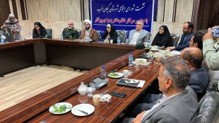 بهروزآذر در جلسه مشترک شورای اجتماعی و شورای تامین شهرستان گیلانغرب: عبور از بحران‌ها با همکاری سه‌جانبه دولت، فعالان مدنی و بخش خصوصی ممکن است
