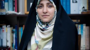 محدود کردن اجرای مهریه به 14 سکه فاقد مستندات شرعی است