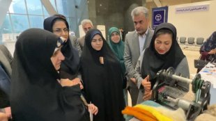 صبح امروز انجام شد؛ بازدید بهروزآذر از نمایشگاه شرکت‌های دانش‌بنیان با مدیریت بانوان کرمانشاه