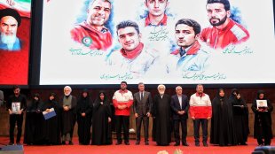 گزارش تصویری حضور معاون رئیس‌جمهور در امور زنان و خانواده در همایش «دیپلماسی بشردوستانه: تجربه جمعیت هلال احمر در دوران دفاع مقدس»