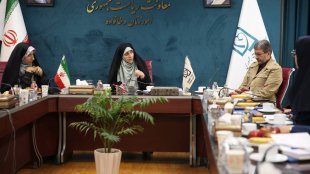 گزارش تصویری دیدار استاندار و مدیران ارشد استان اصفهان با معاون رئیس‌جمهور در امور زنان و خانواده 
