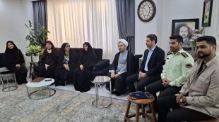 دیدار نمایندگان معاونت امور زنان و خانواده ریاست‌جمهوری با خانواده شهید حسن آقایی