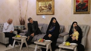 دیدار معاون رئیس‌جمهور با خانواده شهید محمدجواد رحمانیان
