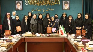 نشست کارگروه‌دختران نوجوان و جوان؛ از گفت‌وگو تا سیاست‌گذاری
