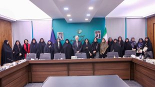 گزارش تصویری مراسم تقدیر از بانوان نویسنده‌ای که آثار آنان به تقریظ رهبر انقلاب اسلامی رسیده است