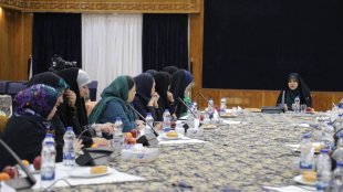 دیدار صمیمانه معاون رئیس‌جمهور با زنان خبرنگار در هفته زن
