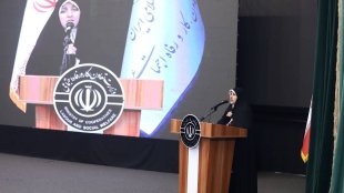 گزارش تصویری حضور معاون رئیس‌جمهور در امور زنان و خانواده در مراسم گرامیداشت روز زن و مقام مادر در وزارت تعاون، کار و رفاه اجتماعی