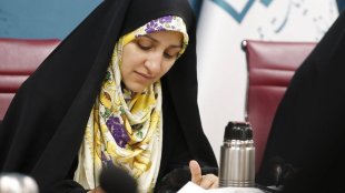 تبریک معاون رئیس‌جمهور به سمیه رفیعی برای عضویت در هیئت‌رئیسه مجلس
